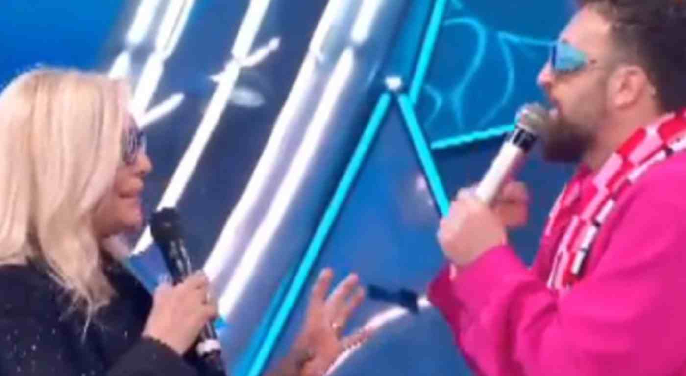 Fuorionda choc a Domenica In: Mara Venier esplode, "Con voi è finita!". Guarda il Video!