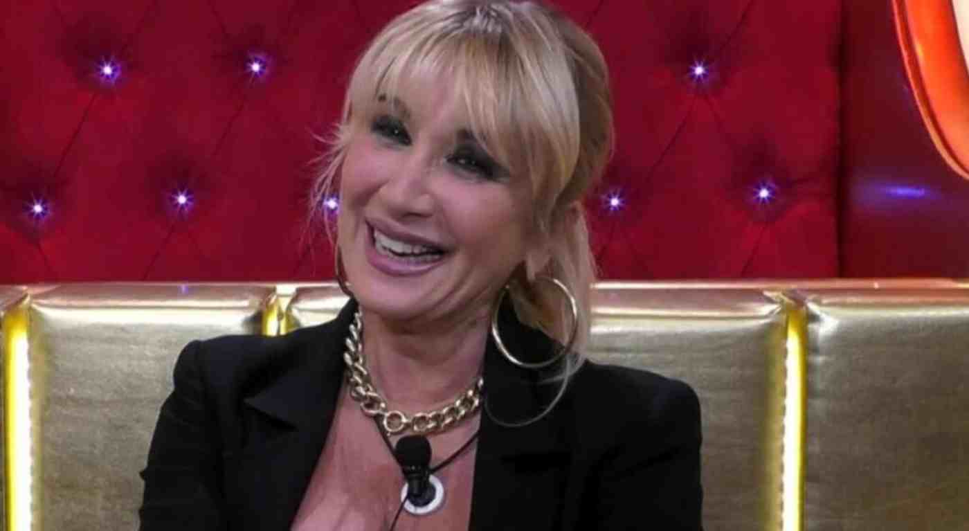 Simona Tagli senza peli sulla lingua al Grande Fratello: attacca duramente Perla e Greta
