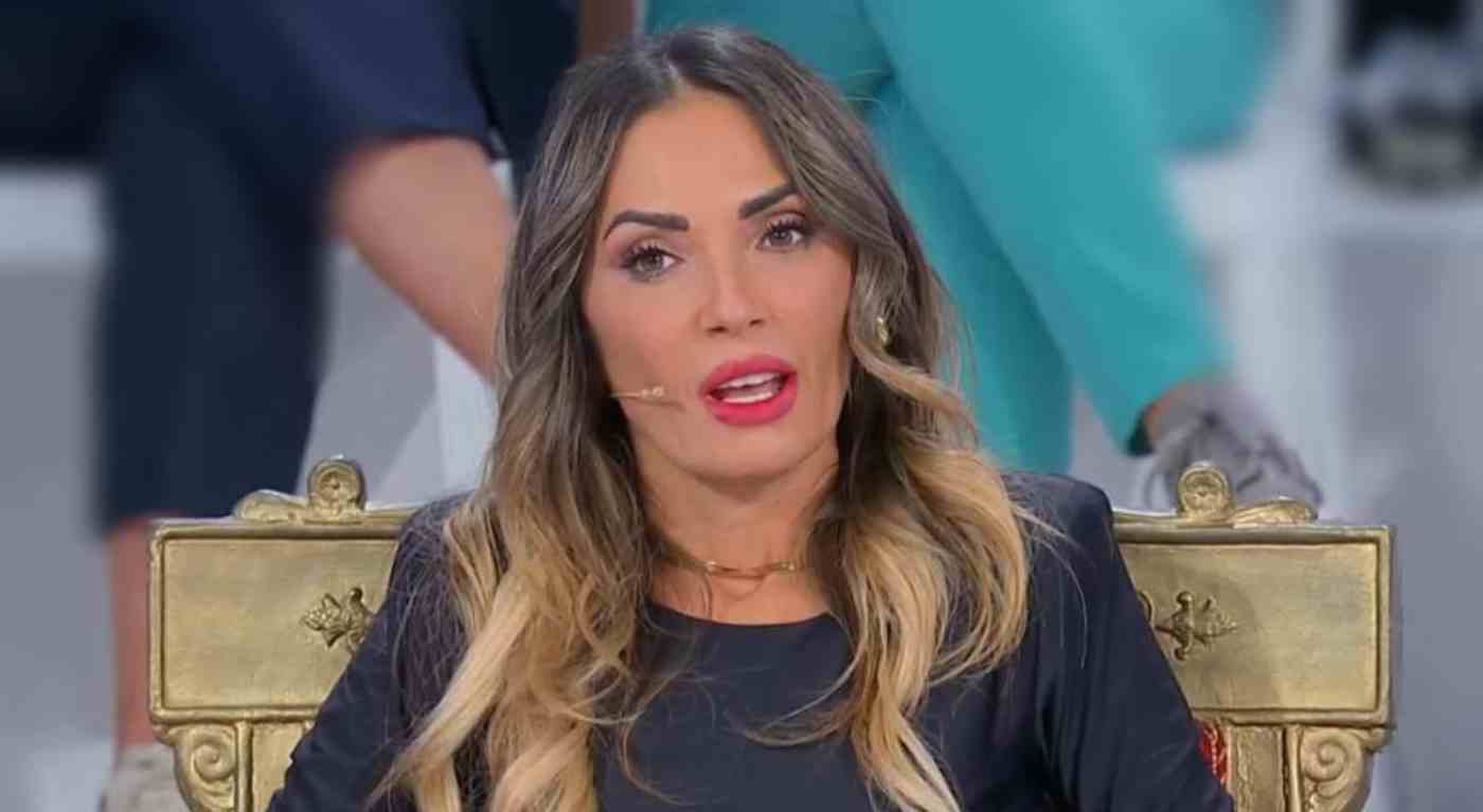 Uomini e donne, Riccardo Guarnieri rientra in studio - Ecco come ha reagito la sua ex Ida Platano