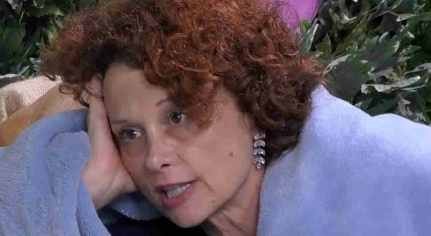 Grande Fratello, colpo di scena: Beatrice rivela una scoperta choc a Simona