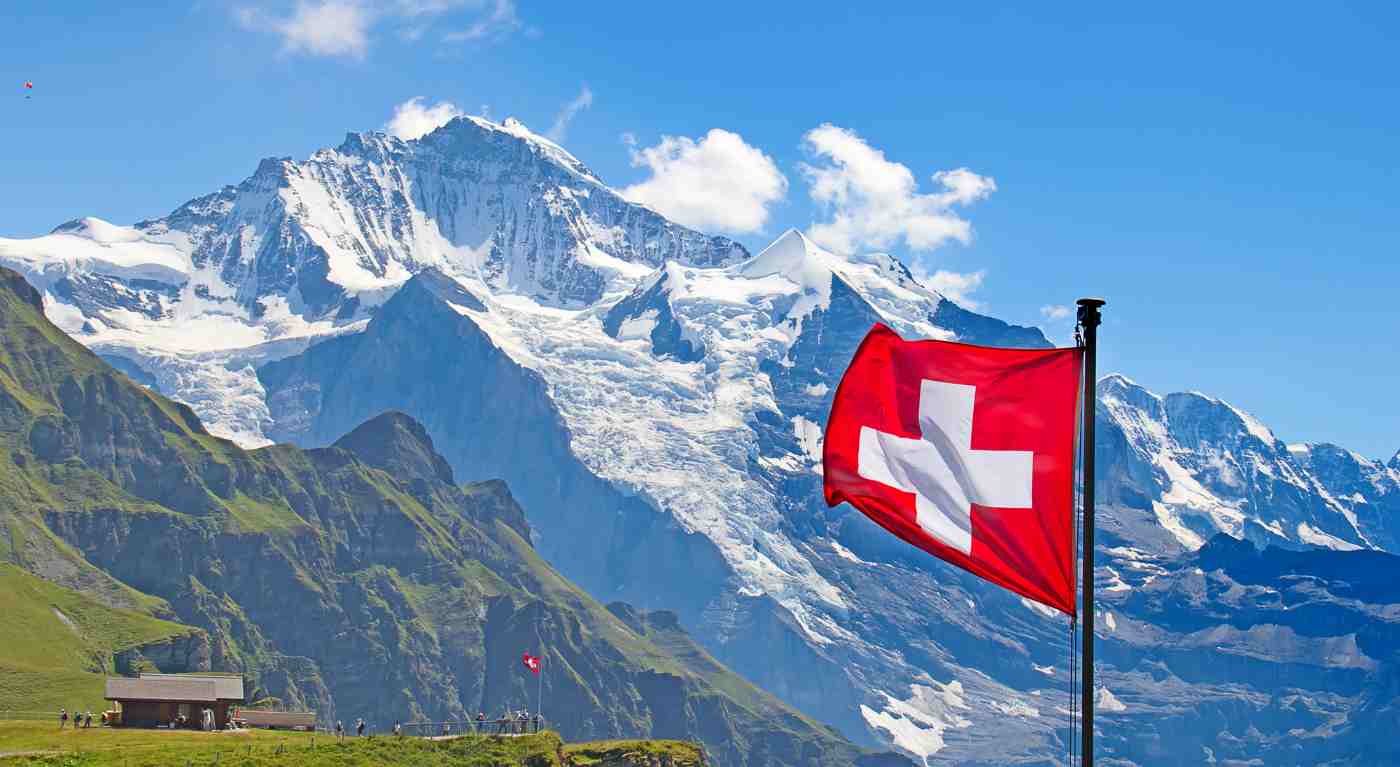 "La verità sul mio stipendio in Svizzera: 4.000 euro e un affitto incredibile per una casa da sogno"