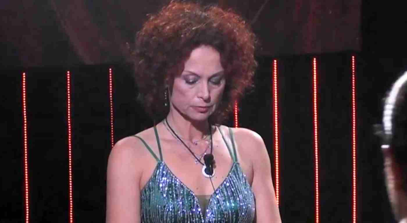 Grande Fratello: Beatrice si sfoga in diretta: "Sto male". Fan preoccupati per lei