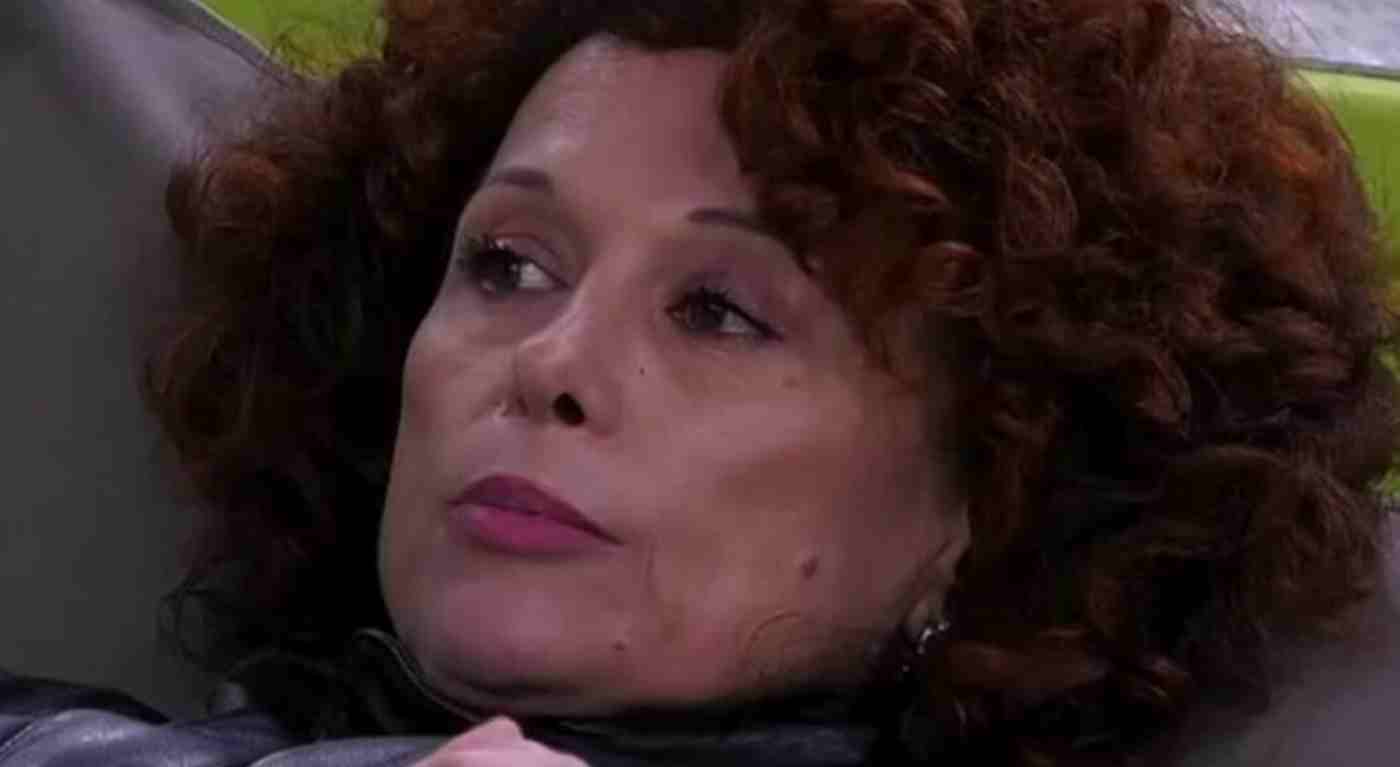 Grande Fratello: Beatrice si sfoga in diretta: "Sto male". Fan preoccupati per lei