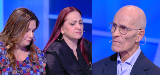 C'è Posta per Te: Raffaella e Maria Grazia accusate di aver umiliato il padre, interviene Maria De Filippi