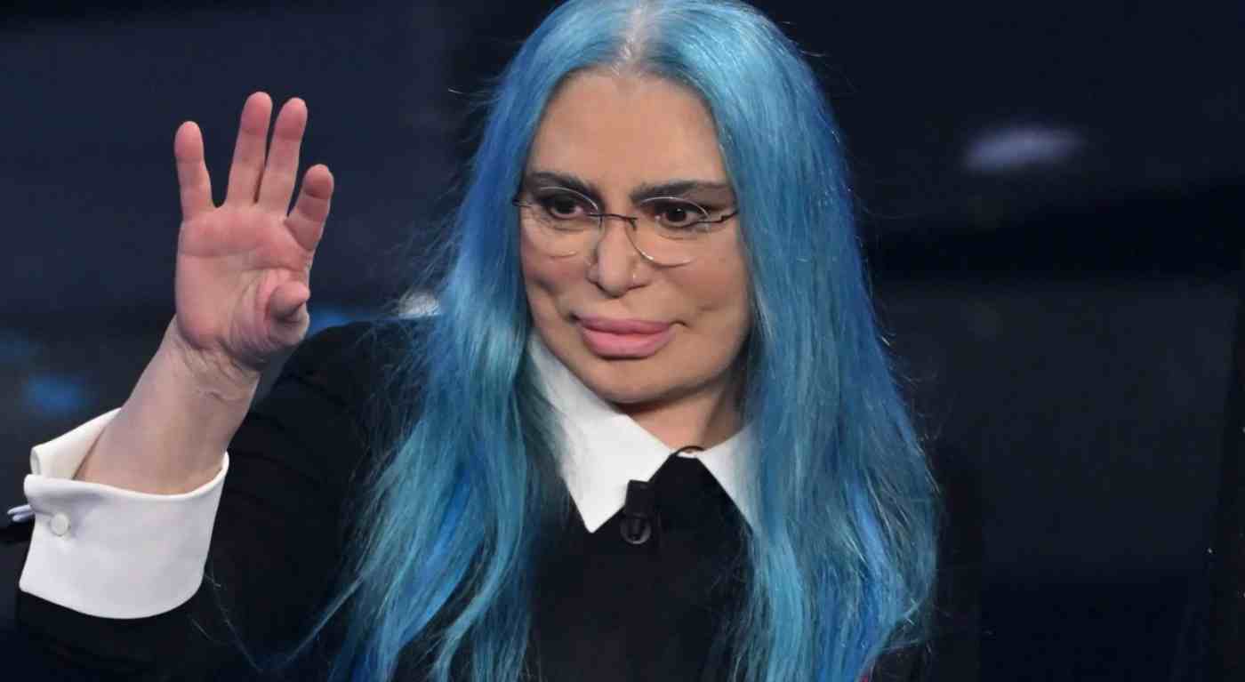 Loredana Bertè, le ultime notizie sono scioccanti: "L'hanno portata via con la forza". Cosa le è successo