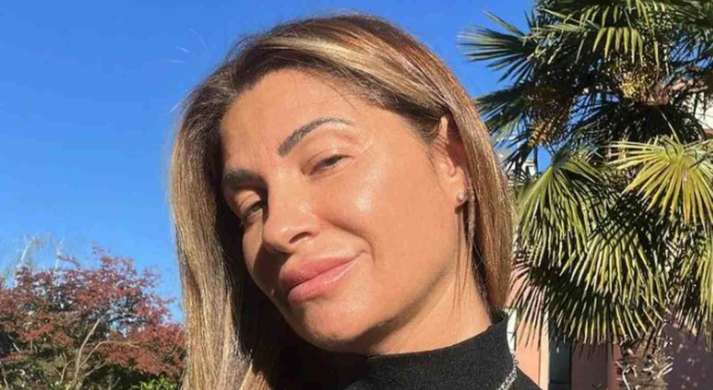 GF, la mamma di Greta dice tutto: 'Mi hanno pagata per farlo'. La confessione clamorosa di Marcella Bonifacio