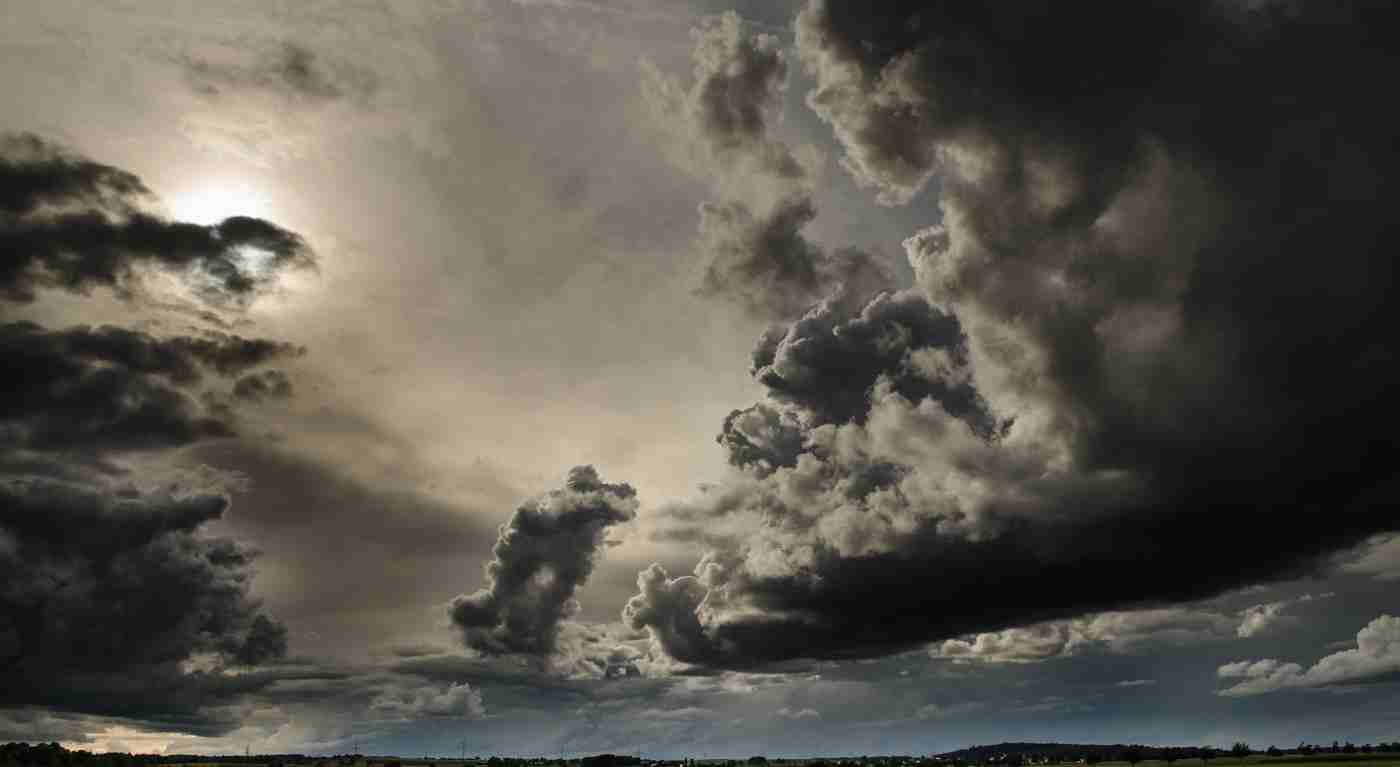 Allerta meteo, attenzione al 'ciclone della Colomba': ecco quando arriva e cosa succede