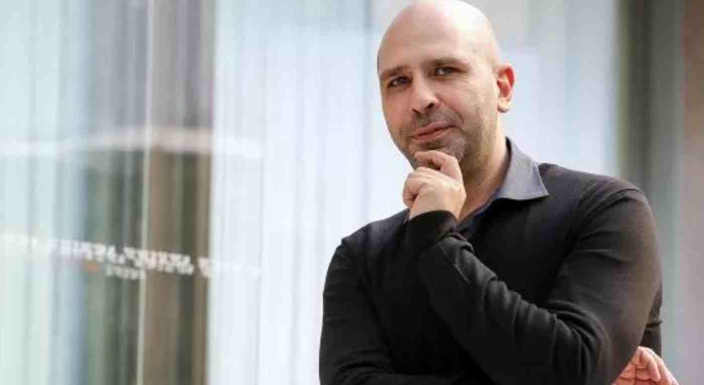 "Checco Zalone è con lei!" Scopri chi è la famosissima fidanzata del comico