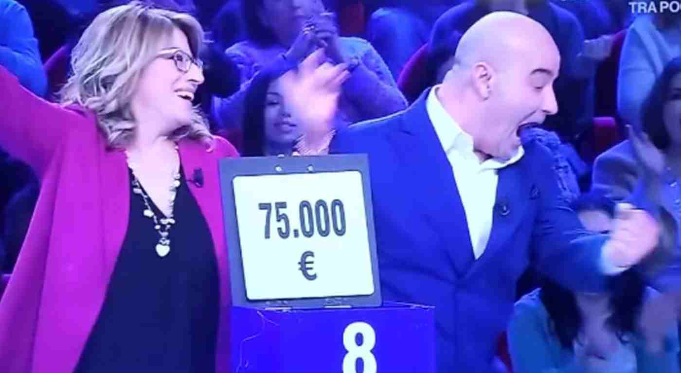 Affari Tuoi: snobbano ogni offerta e si portano a casa 75.000€. Andrea e Simona vincono tutto