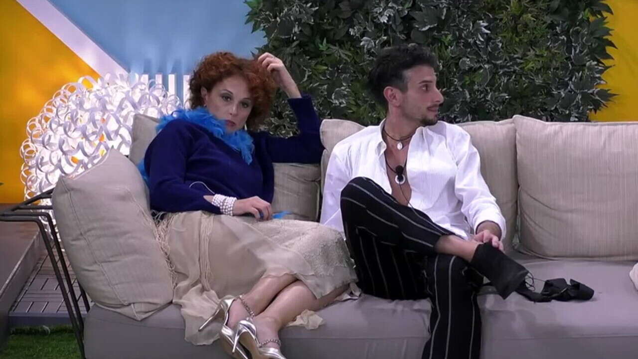 Grande Fratello, Garibaldi corre in confessionale e parla di Anita: "Beatrice aveva ragione ancora una volta"