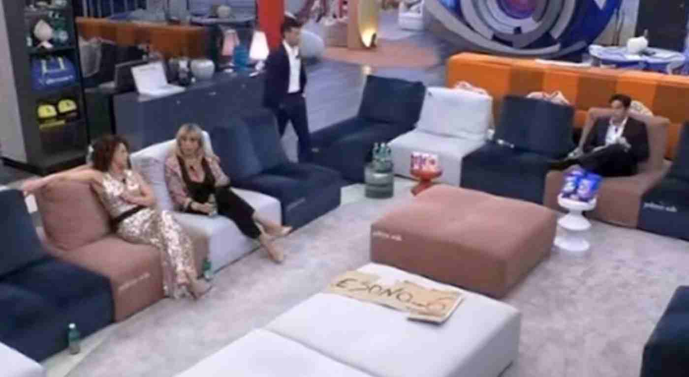 Grande Fratello, offese feroci a Beatrice e Simona durante la pubblicità: Alessio pensa di nascondersi ma viene scoperto