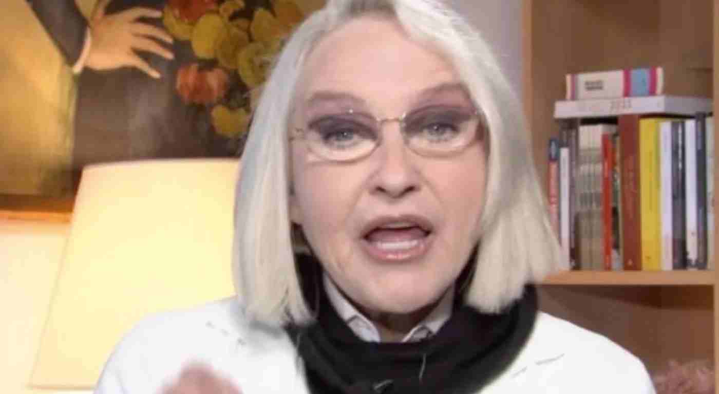 Eleonora Giorgi, momento difficile: tra due giorni l'operazione per il cancro: "Ho paura, statemi vicino"