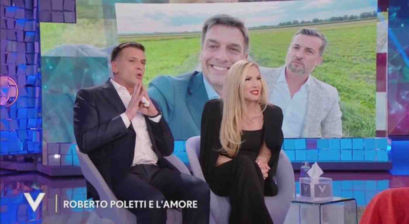 "Sono sposato con lui da due anni". Verissimo, clamoroso coming out in diretta del famosissimo della tv