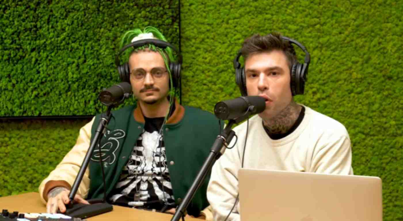 Fedez: "Per adesso chiudiamo tutto, non è opportuno continuare". La notizia è di poco fa