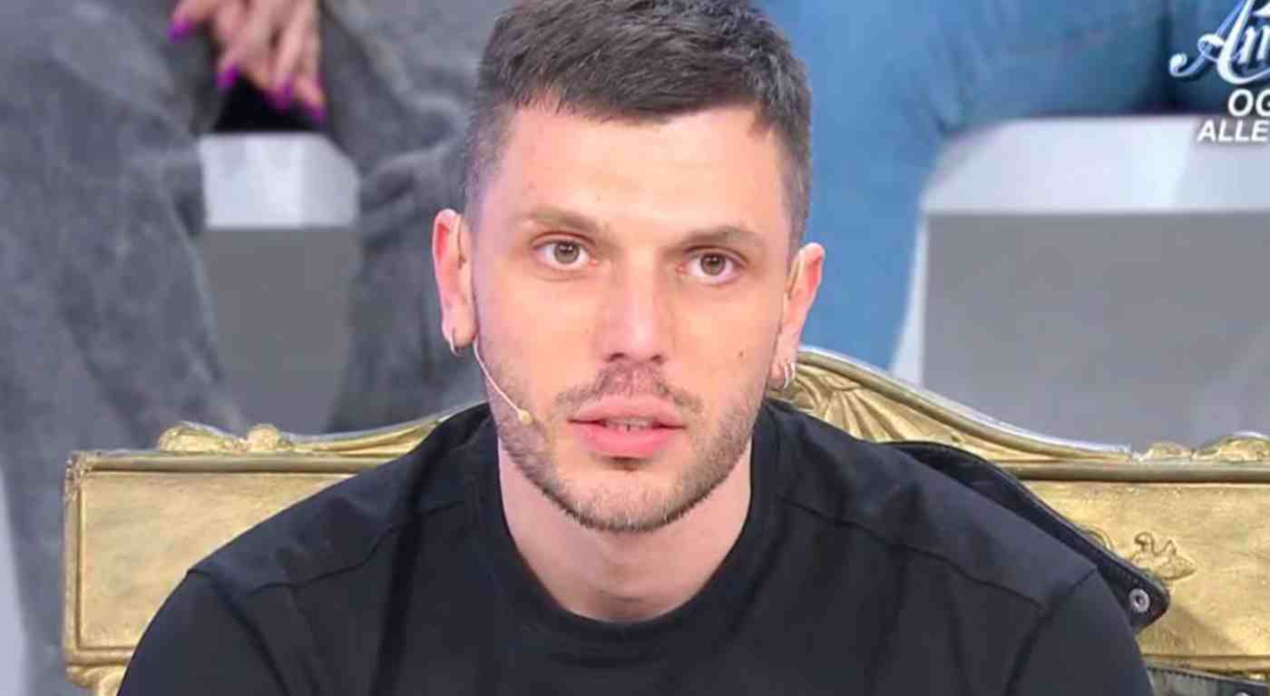 "Imbarazzante". La presentazione di Daniele a Uomini e Donne non convince nessuno: cosa ha fatto il nuovo tronista