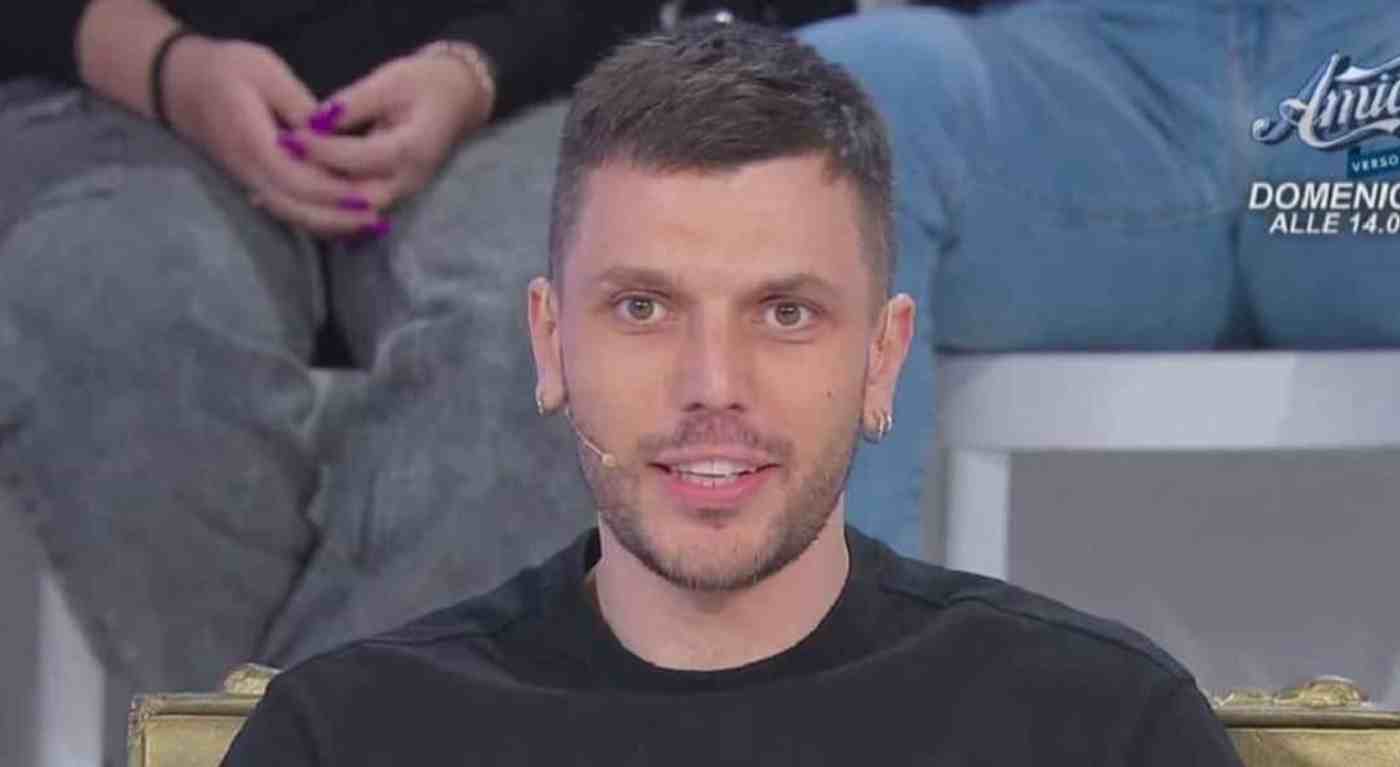 "Imbarazzante". La presentazione di Daniele a Uomini e Donne non convince nessuno: cosa ha fatto il nuovo tronista