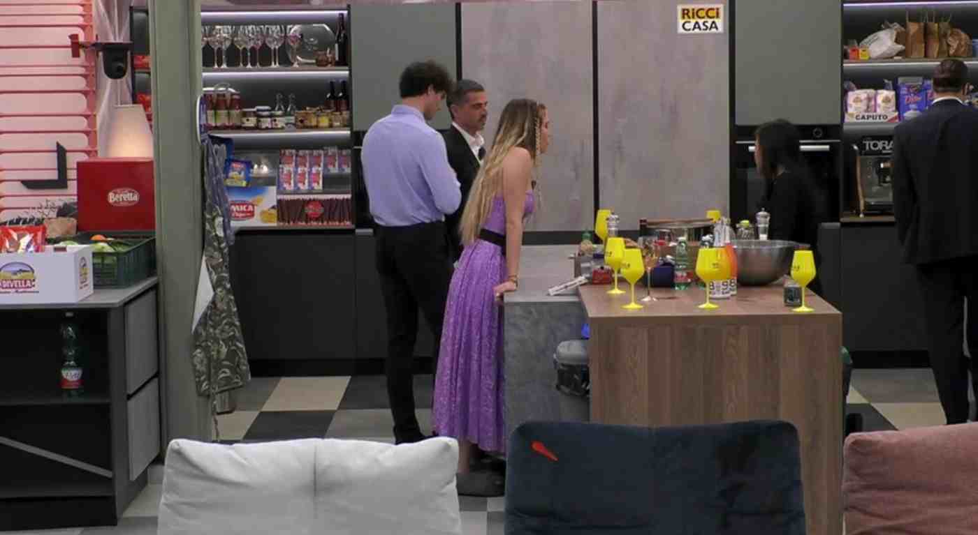 Fiordaliso, rivelazione bomba: "Mirko e Perla stanno insieme. Anita e Alessio? Tutta una strategia"