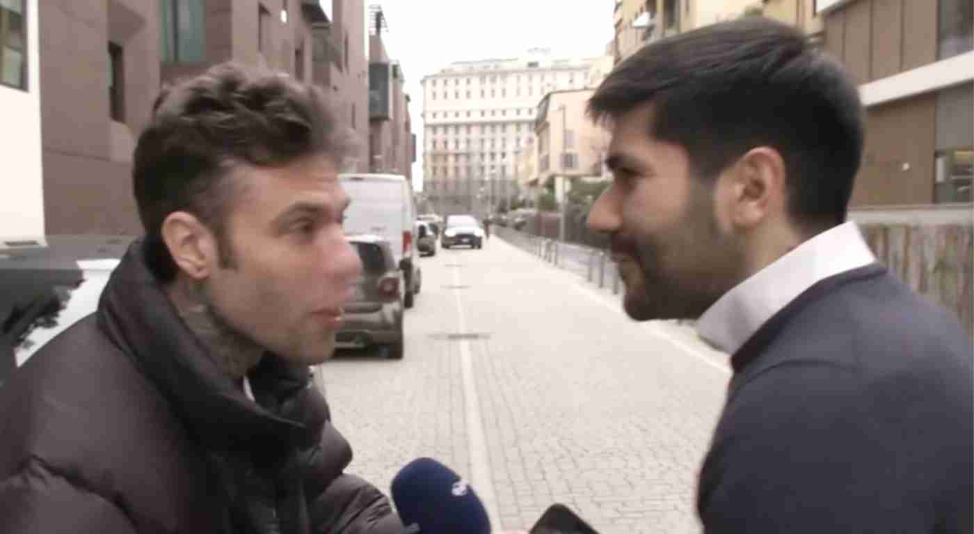 Fedez parla ai microfoni di Pomeriggio 5 e fa una confessione sul suo passato: "Ero un porn..." - Cosa ha detto