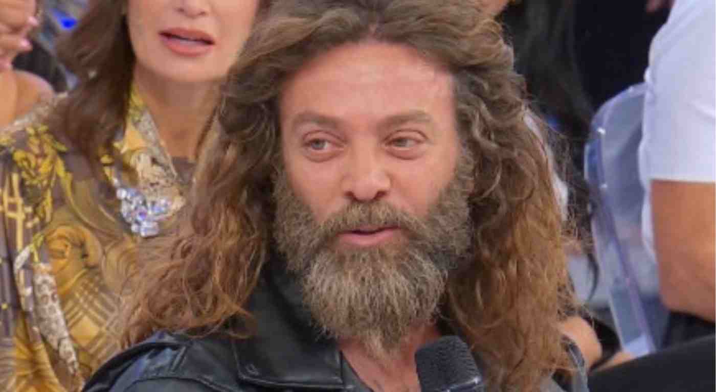 "Ma dai, quello è Ernesto Russo? Il figlio tira fuori la foto scioccante, è irriconoscibile