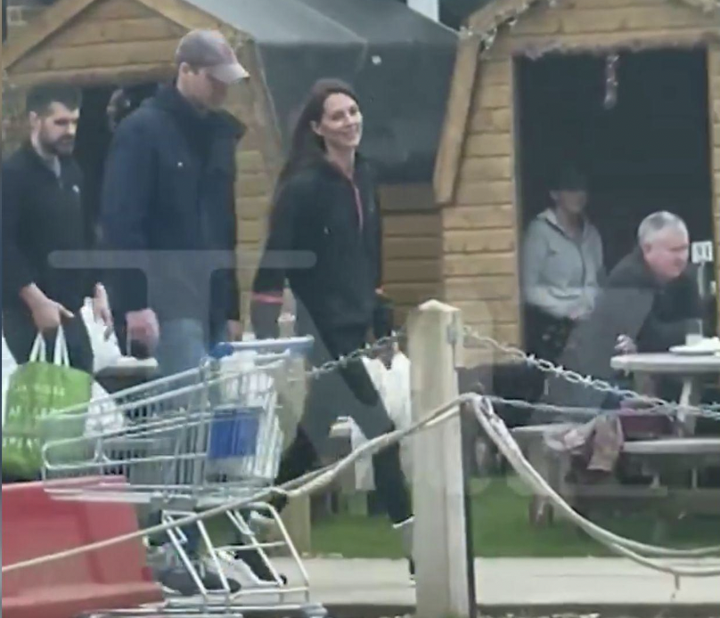 Kate Middleton e William, il video che sta cambiando le carte in tavola: "Quella non è lei"