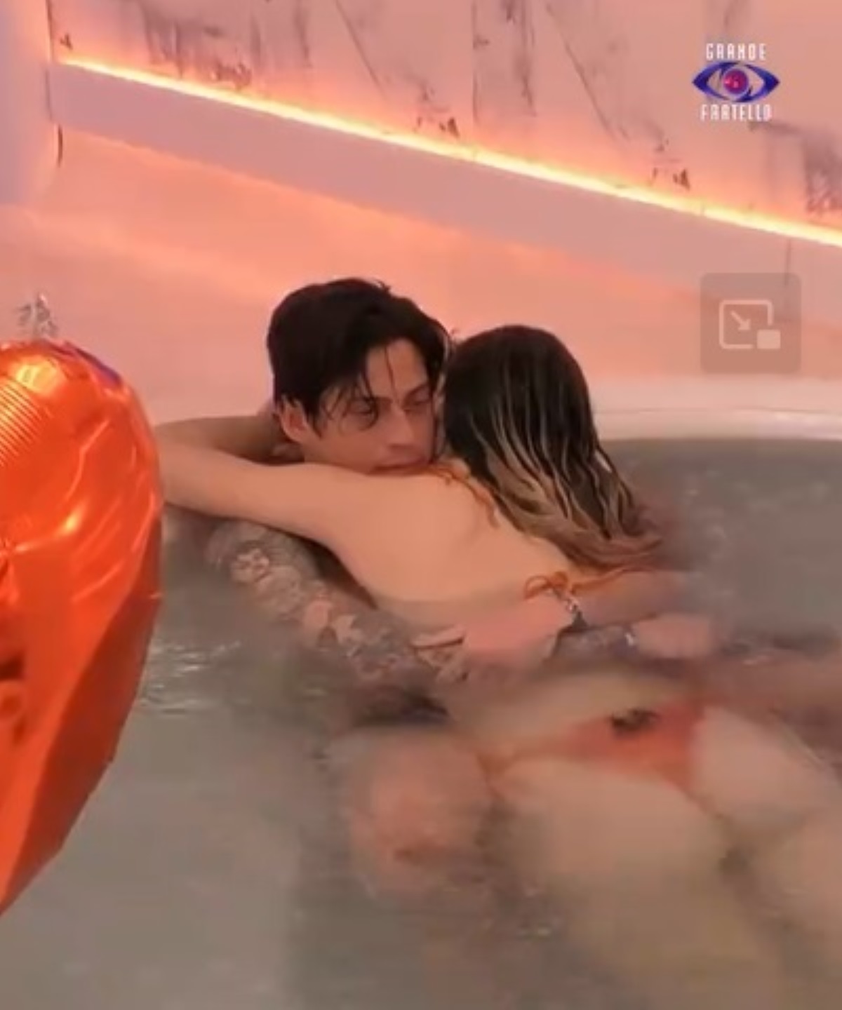 Grande Fratello, è bufera sui social dopo il gesto di Anita e Alessio: "Che schifo, Bea aveva ragione"