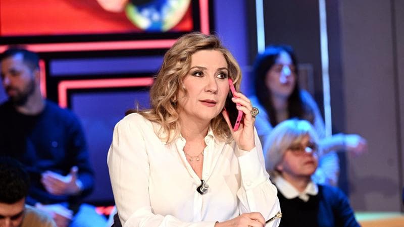 Fiorello a Viva Rai 2, critica pesante alla Bortone: "Adesso ti tocca la punizione"