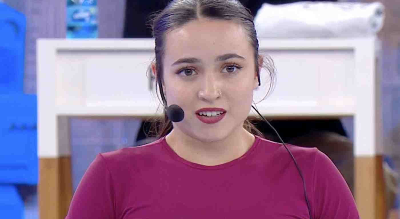 Ma come, proprio Lucia fuori da Amici 23? Girano voci di una 'maledizione'