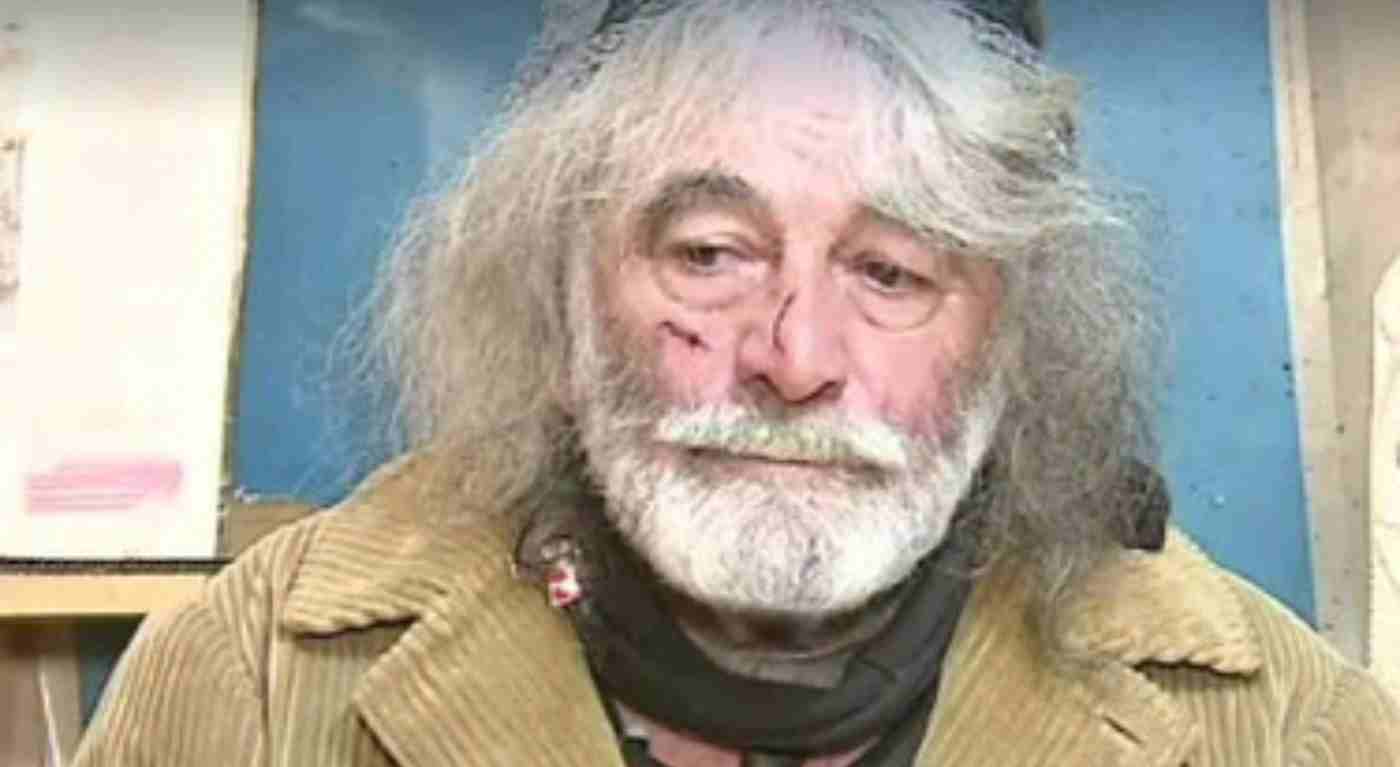 Mauro Corona si commuove parlando della malattia della figlia: "Non è l'unica, un'altra ha lo stesso problema. È stato un duro colpo"