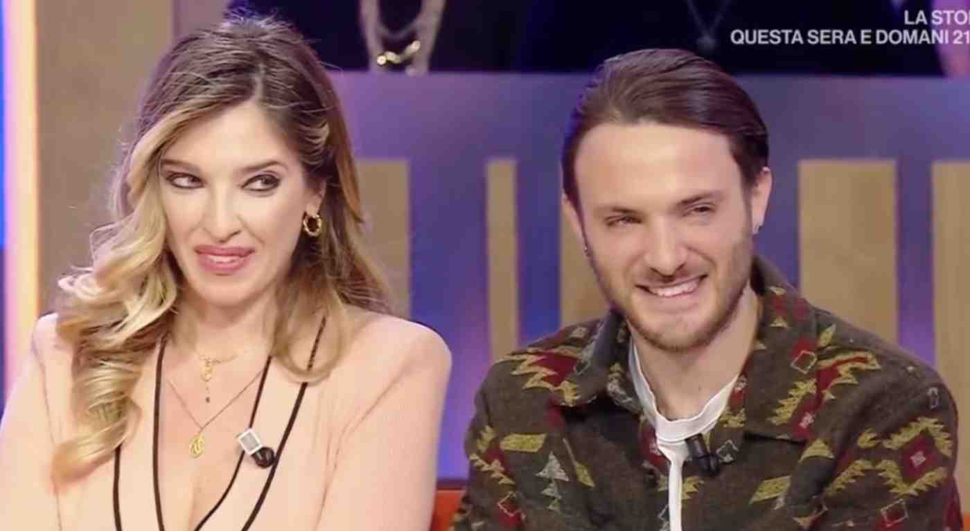 Guenda Goria e Mirko hanno svelato come si chiamerà il loro piccolo: che bomba in diretta!