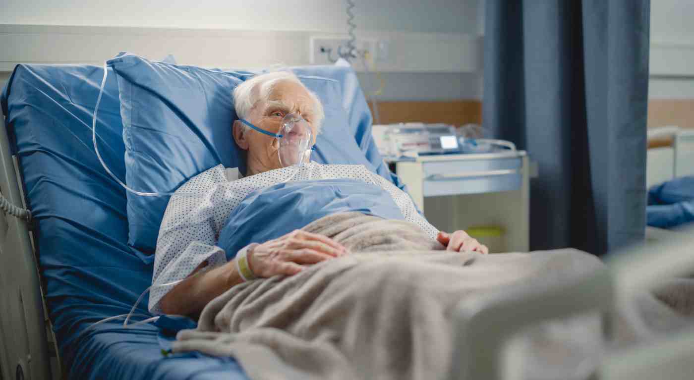 Batterio "carnivoro", panico in tutto il mondo: quali sono i sintomi, contagio e le possibili cure