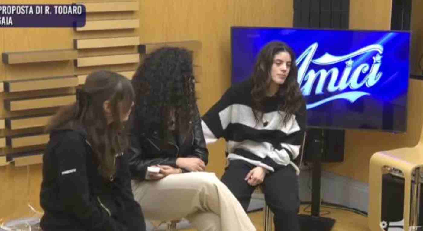 "Basta così, via di qui entrambi!" Amici 23, Todaro e Pettinelli mandati a casa: il pubblico ne ha avuto abbastanza