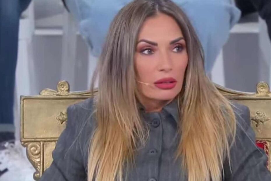 "Ha preso in giro tutti". Ida Platano beccata: a Uomini e Donne finisce malissimo, ecco il perché