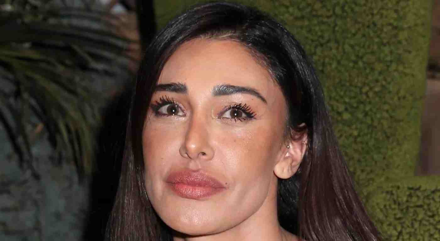 Belen sparita dai social, i fan in ansia! Poi lei confessa: "Sono stata malissimo" - Ecco cosa le è successo