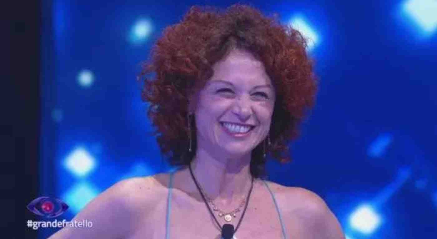 Grande Fratello, Beatrice arriva in Albania e confessa tutto a Heidi: la reazione di lei è epica