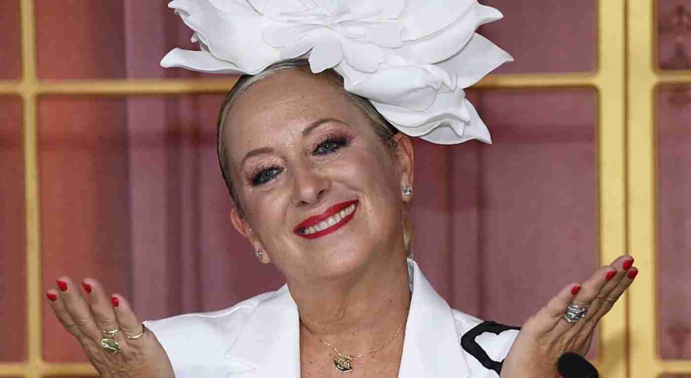 Milly Carlucci pronta a rivoluzionare Ballando con le stelle: addio a due giudici
