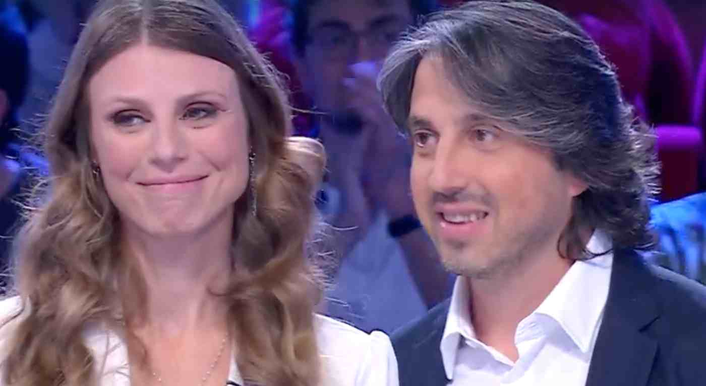 Affari Tuoi, due concorrenti sotto i riflettori. Cosa è successo e chi sono davvero