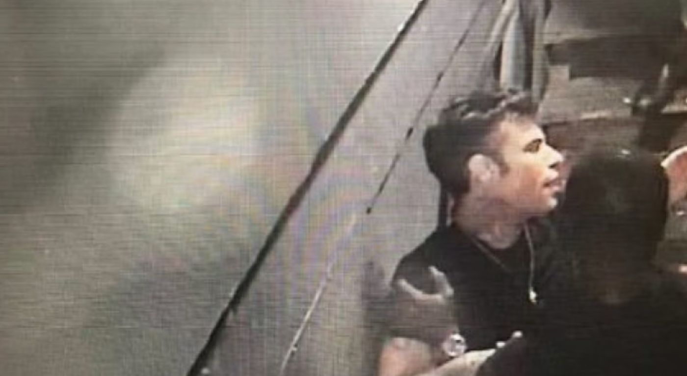 Dramma Fedez, un'ex amica svela il suo stato dopo la rissa con Iovino: "Sta male"