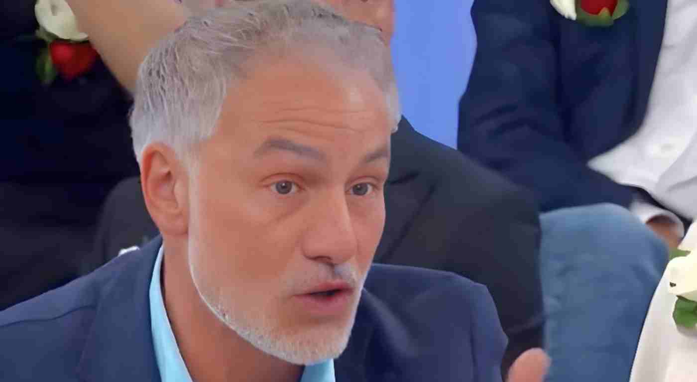 "Ma tu chi ca*** sei?". Bufera a UeD: Maria De Filippi sbotta contro Fabio! Ecco cosa è successo