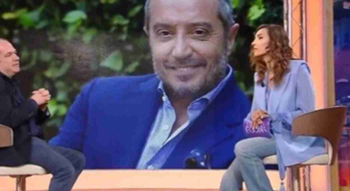 Caterina Balivo, scoppia la polemica durante i funerali di Franco Di Mare: "Oltrepassato il limite"