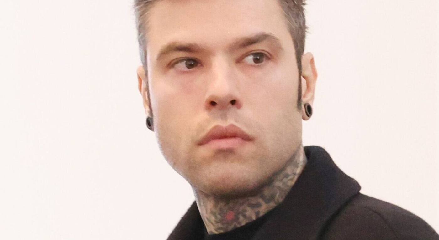 Dramma Fedez, un'ex amica svela il suo stato dopo la rissa con Iovino: "Sta male"