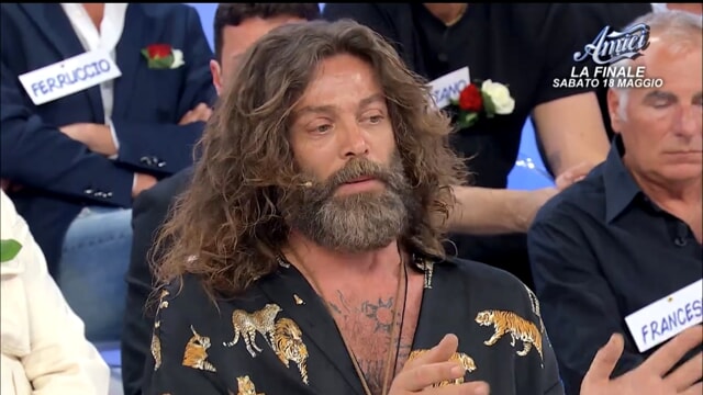Ernesto Russo confessa tutto dopo Uomini e Donne: "Non ero fidanzato, vedevo altre donne" - Le dichiarazioni dell'ex cavaliere