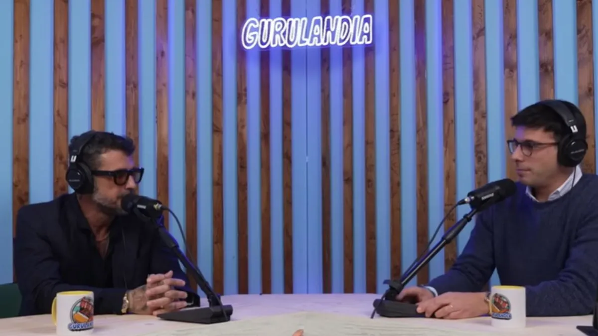 "Luxuria? La guardo e mi sento male". Fabrizio Corona senza filtri a Gurulandia: "Un uomo vestito da donna..."