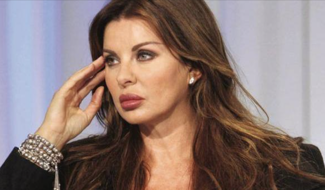 Alba Parietti racconta: "Ho chiesto di fare Filumena Marturano, ma Luca De Filippo mi ha rifiutato"