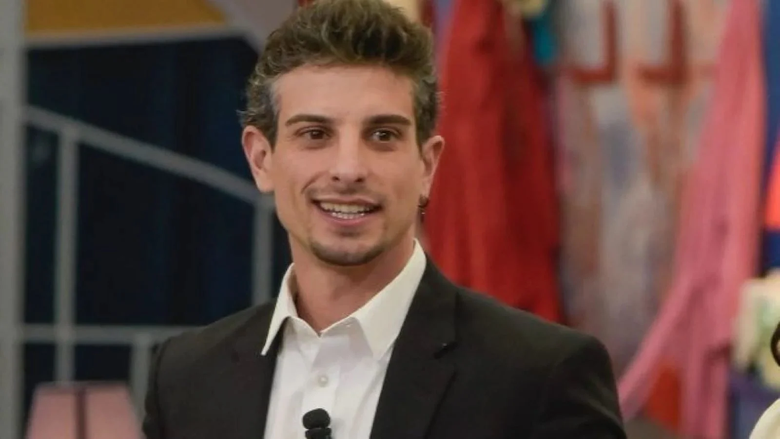 Garibaldi apre il suo cuore: "Sogno di riaverti tra le mie braccia" - La risposta di Beatrice Luzzi è inaspettata