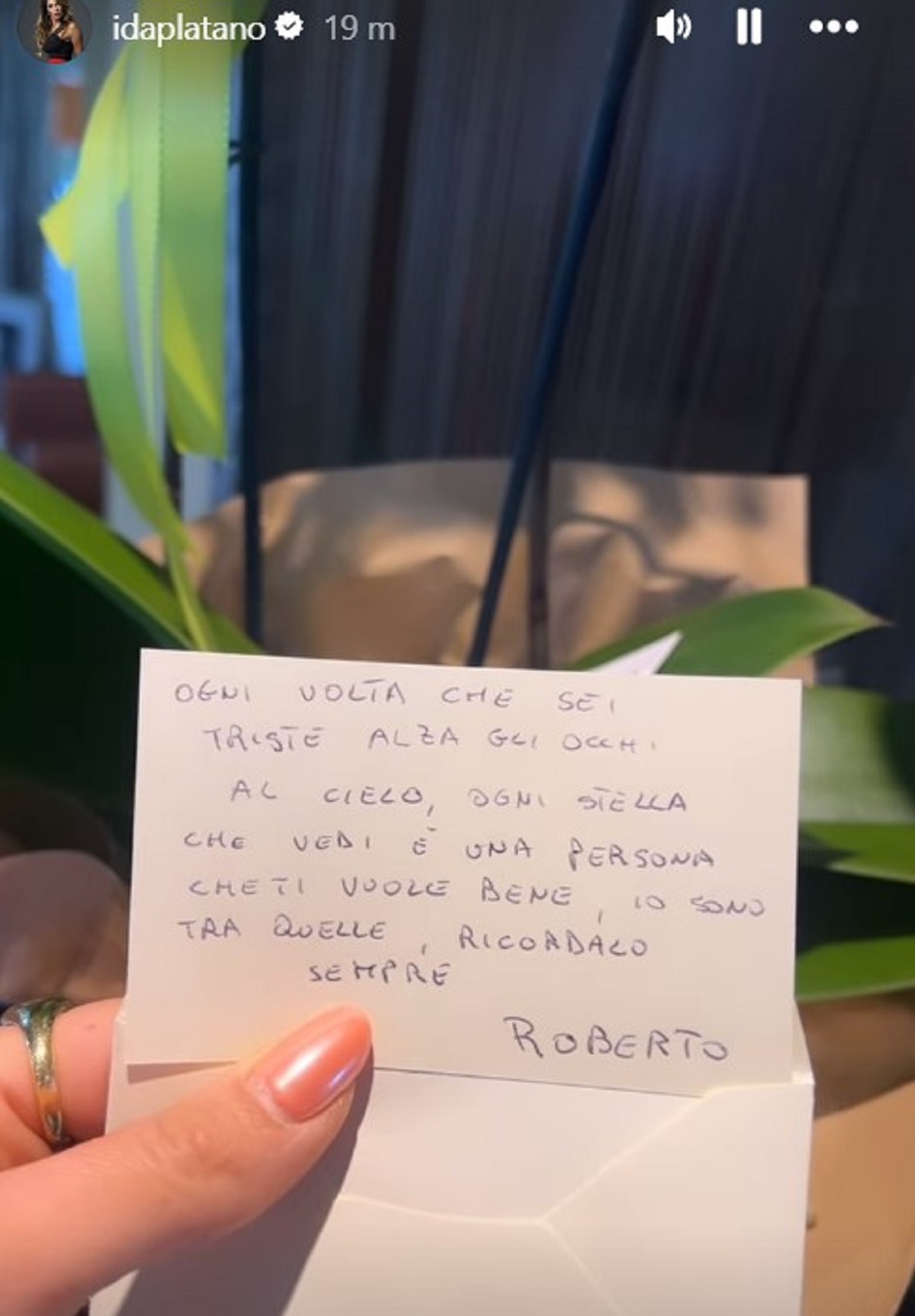 Ida Platano ha trovato l'amore dopo Uomini e Donne, l'indiscrezione fresca fresca: "Si chiama Roberto" - FOTO