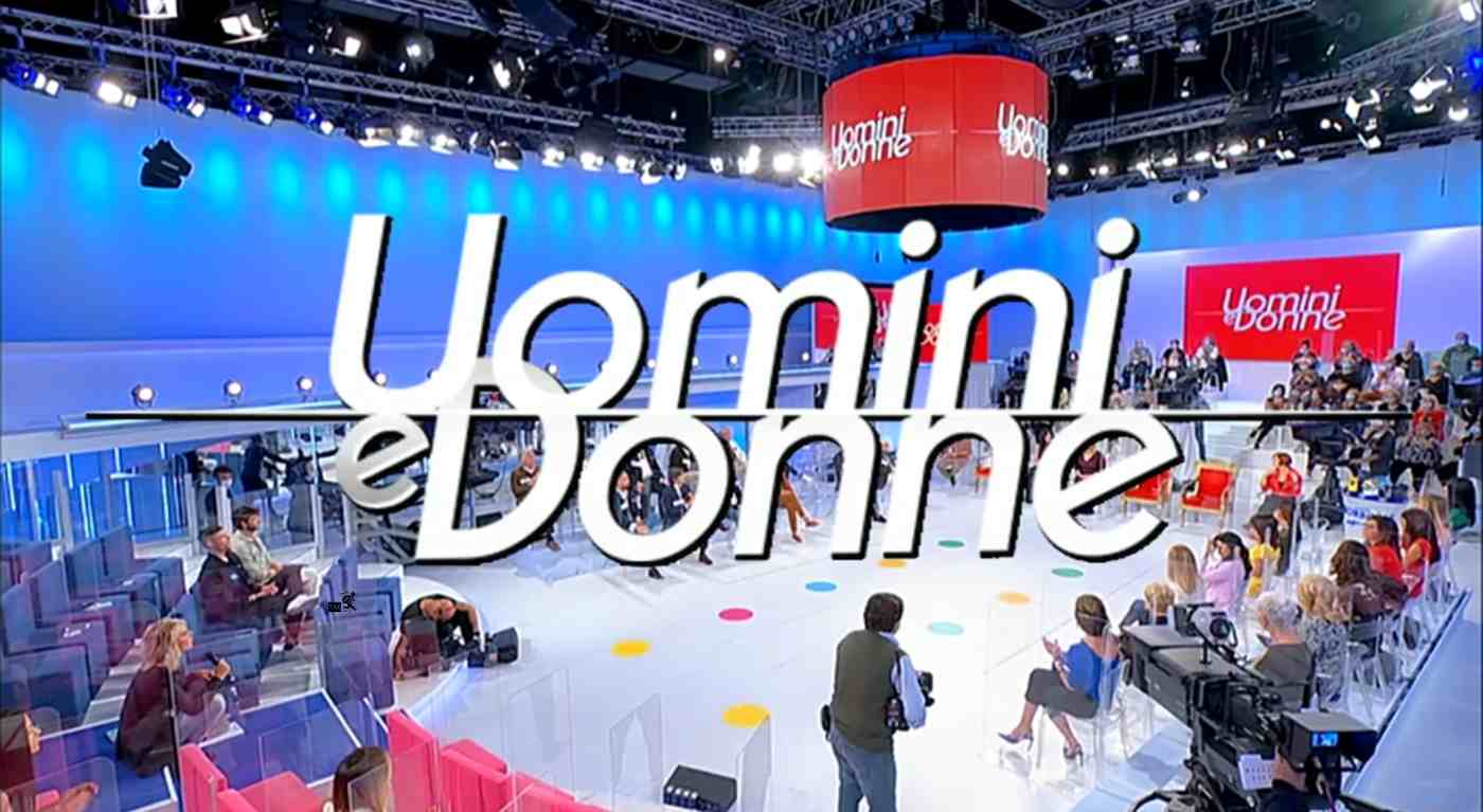 Addio a Uomini e Donne: ecco il nuovo programma che lo sostituirà su Canale 5