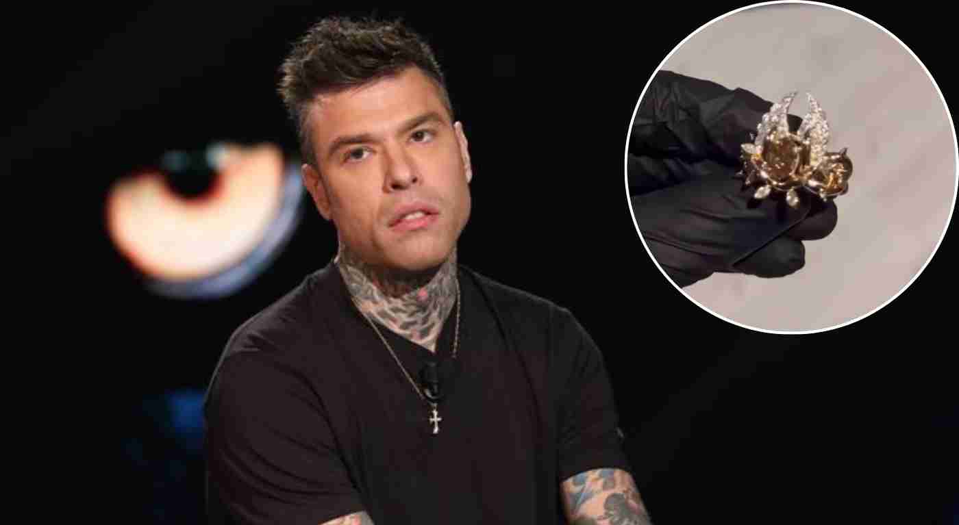 Fedez indagato per rissa si compra un anello pazzesco di diamanti e oro: prezzo da capogiro