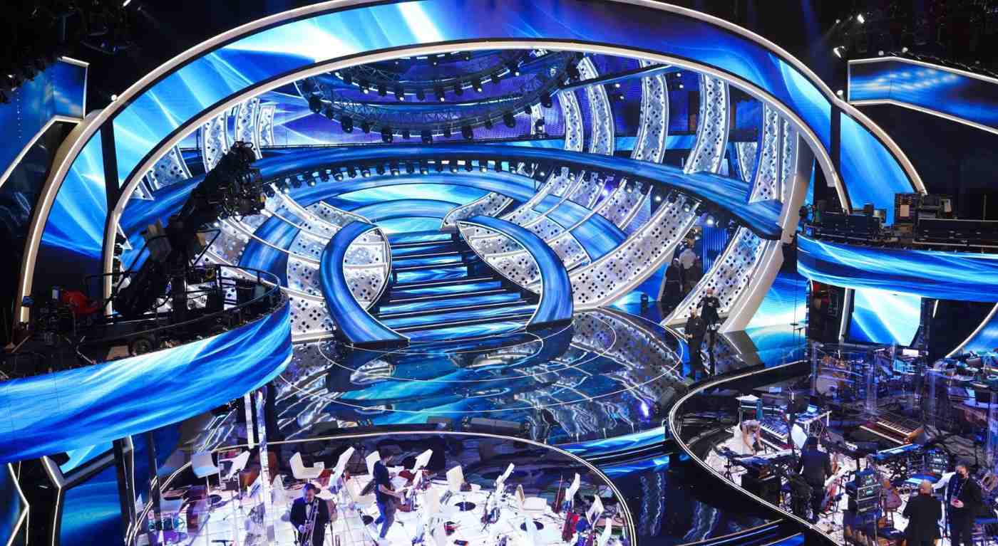 Sorpresa a Sanremo: svelato il nuovo conduttore del festival - Il pubblico voleva proprio lui!