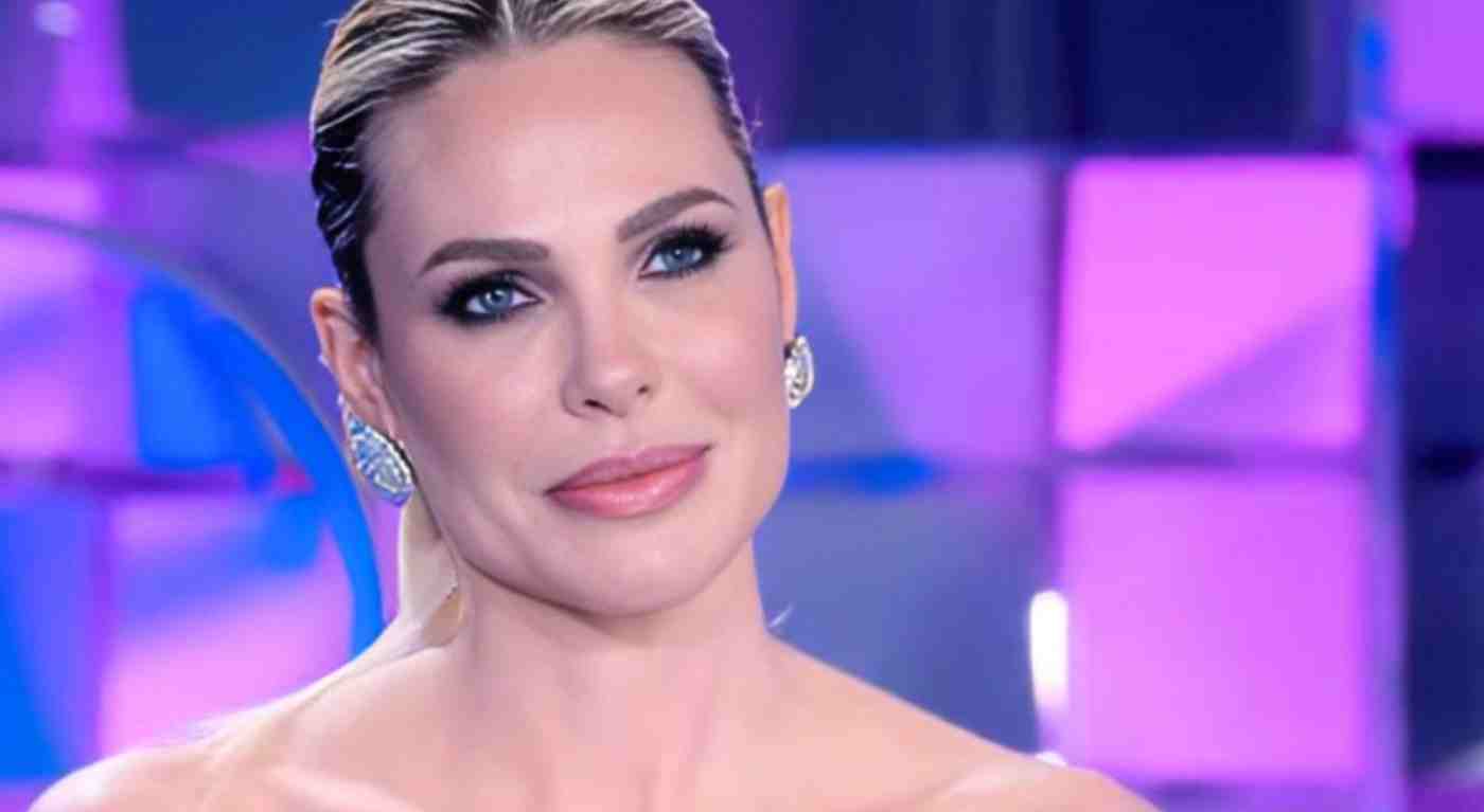 Ilary Blasi La Talpa