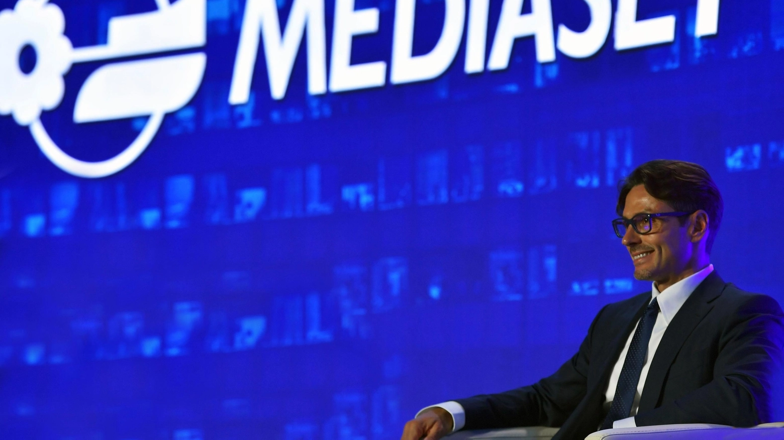 Mediaset spiazza tutti: il nuovo palinsesto estivo di Canale 5 ha una sorpresa incredibile